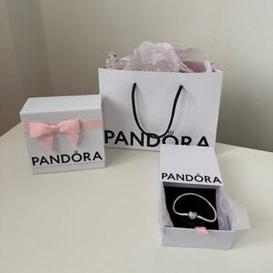 NewPandora Silver Charms Bracelet Moments Sparkling Heart & Snake Chain Bracelet